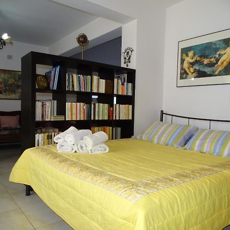Dreamy Studio With Private Garden Atena Exterior foto